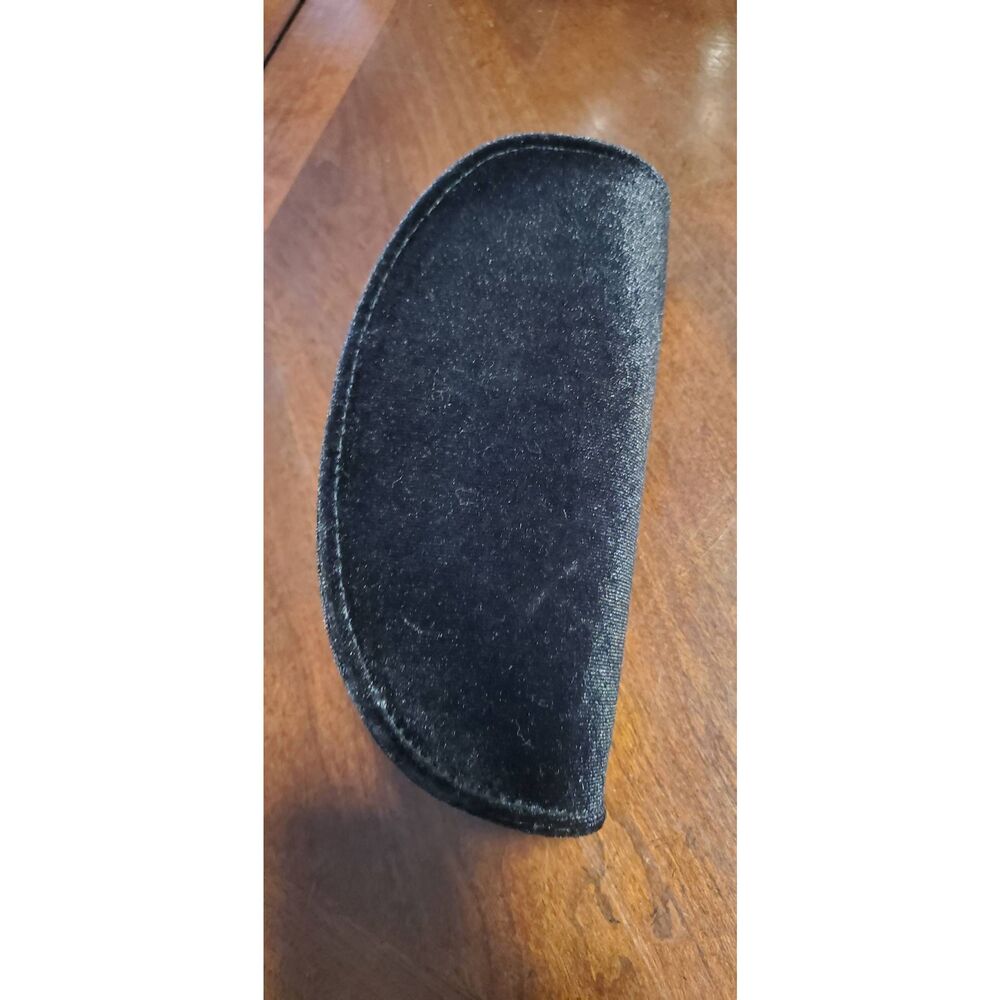 Tom Fold Black large Velvet Sunglasses Case only - Picture 9 of 13
